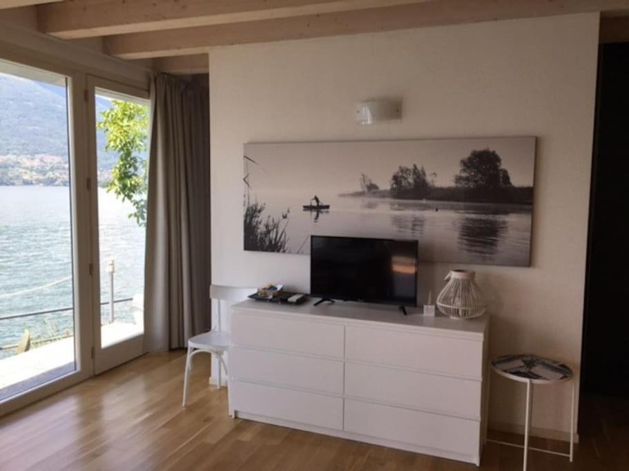 The House On The Shore * Dervio